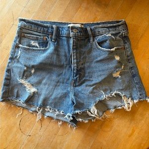 Abercrombie & Fitch High Rise Mom Jean Shorts - Size 30/10